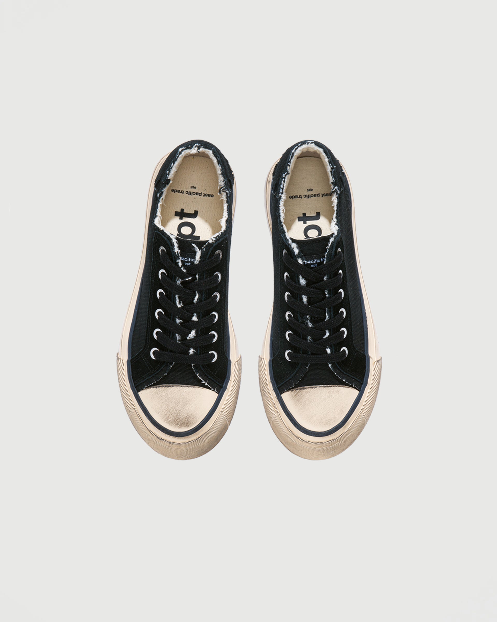East Pacific Trade Dive VTG Black Shoes Sneakers Unisex