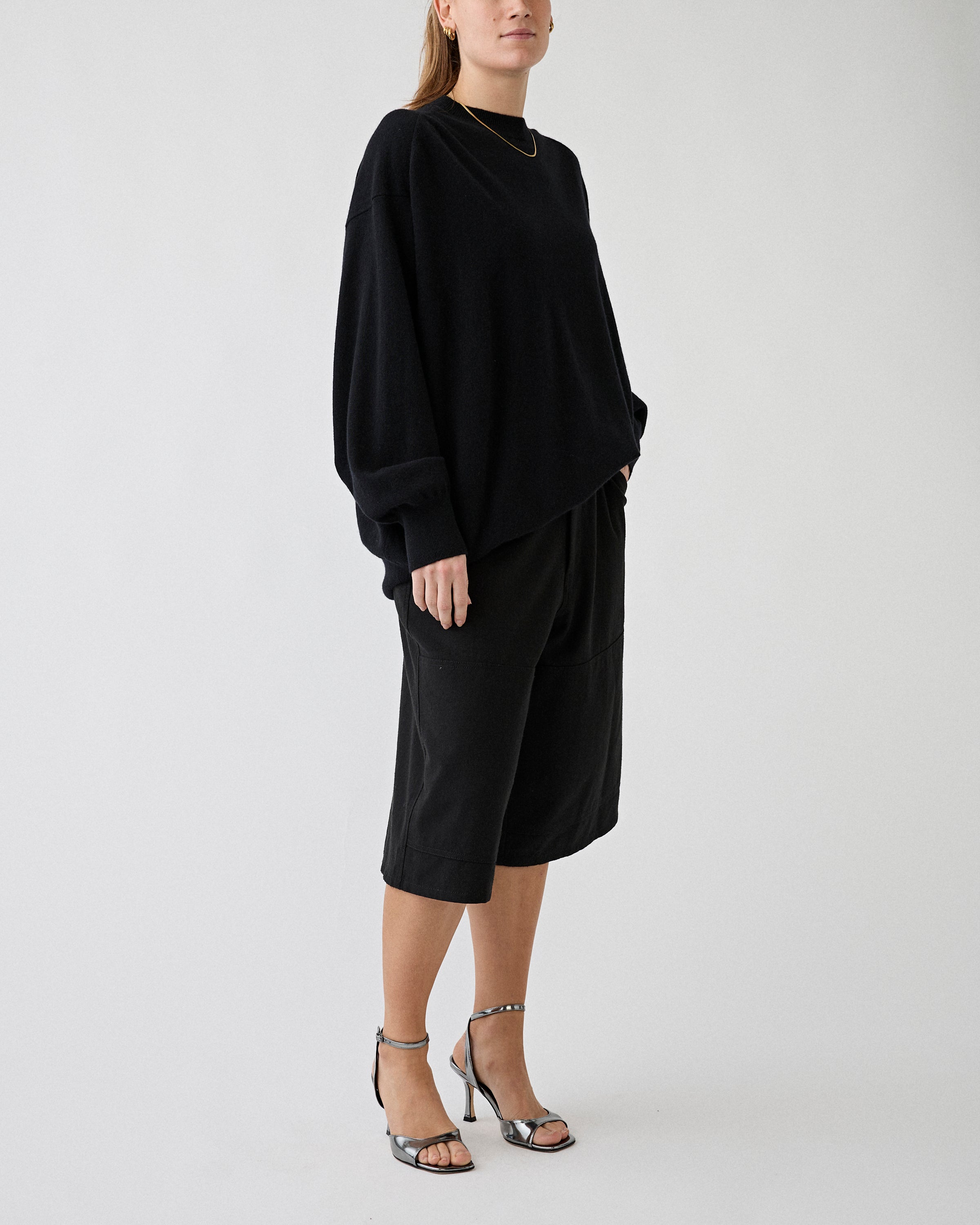 6397 Big Short Black Shorts Women